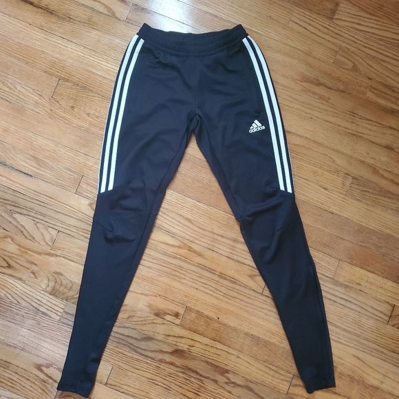 pants like adidas tiro